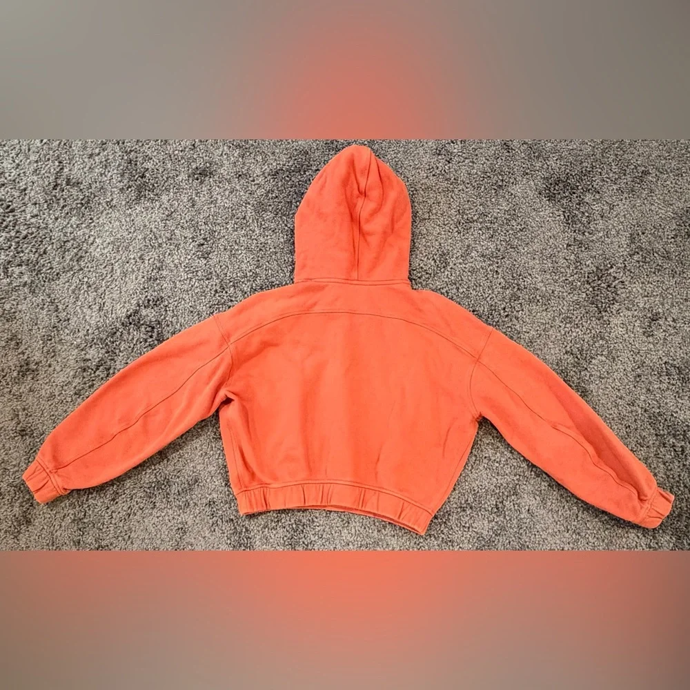 LULULEMON Relaxed Cropped Hoodie in Canyon Orange size 4 Womens